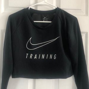 Nike crop sweater in XS